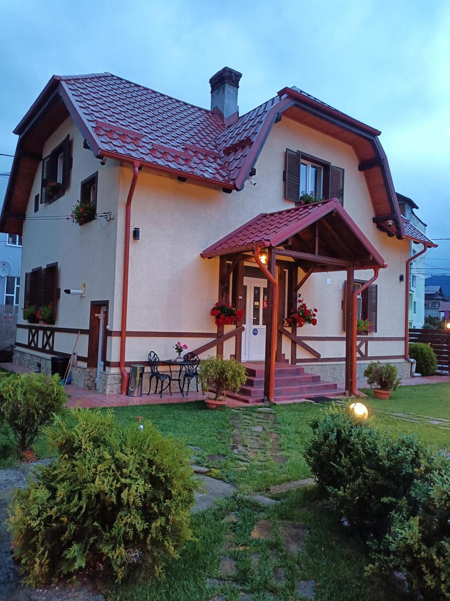 Residence Rooms Bucovina 坎普朗莫道尼斯 外观 照片